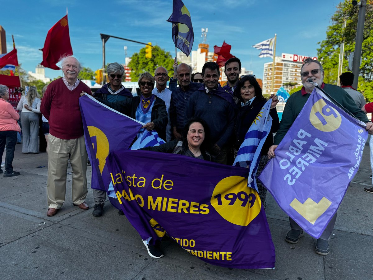 pindependiente_'s tweet photo. Este domingo, el líder del Partido Independiente, @Pablo_Mieres , junto a dirigentes y militantes del PI participó en distintas actividades organizadas por la Coalición Republicana en Montevideo, de cara al balotaje del 24 de noviembre.

#LaCoaliciónEnMarcha https://t.co/5a7snwOVeE