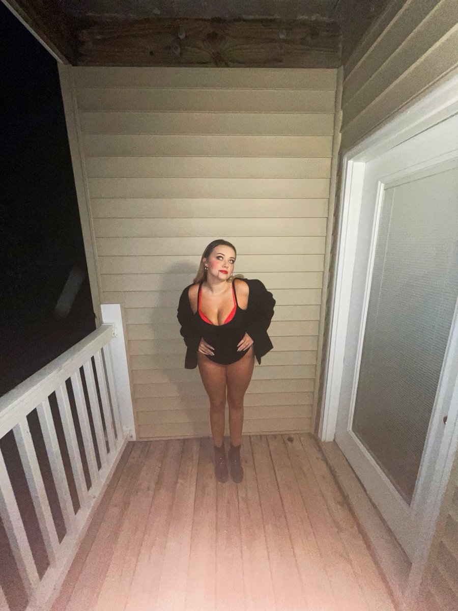 hailsdanielle14's tweet photo. https://t.co/bdpsiCc9p5
