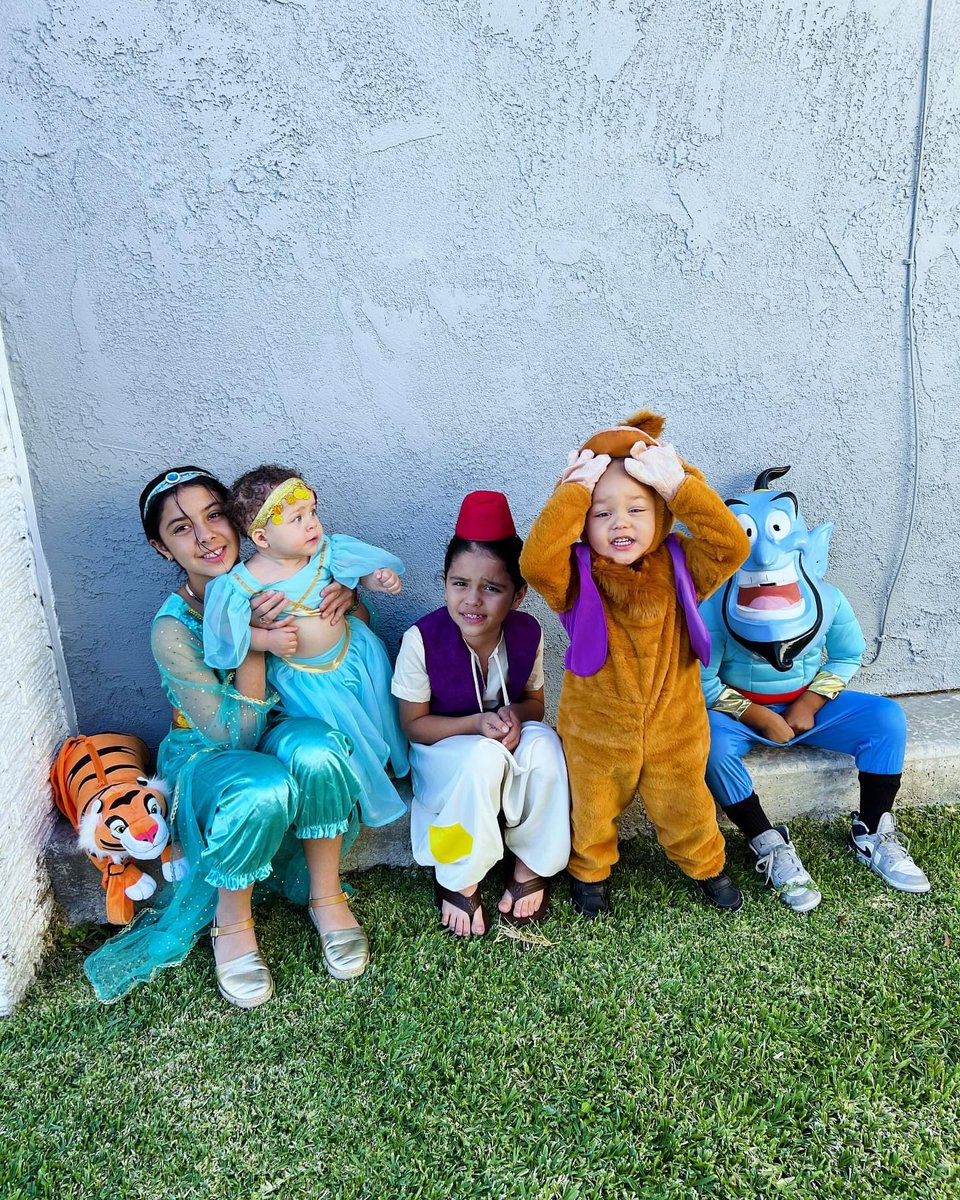 Halloween 2024 💙 

#aladdin