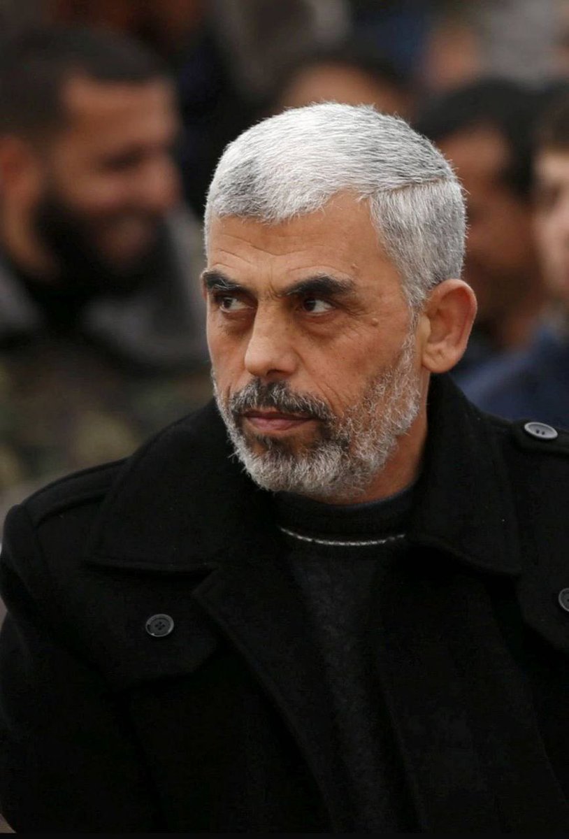 Terörist israilin kaynaklarına göre şehit Yahya Sinwar şehit olmadan 3 gün boyunca bir şey yemediği ortaya çıkmış..!!

- Ümmetin yiğitlerini aç bıraktı ya Resulullah..