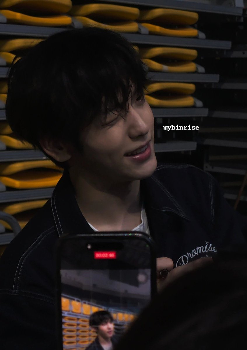 hourly soobin tweet media