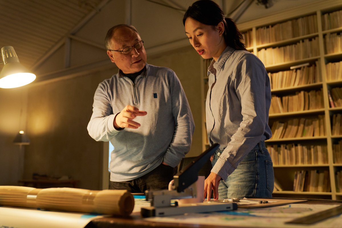 Kore_Studios's tweet photo. Great collaboration with BASF for this series of portraits of JING WEN to showcase their innovation team. 

Photographer: @philipperoyphoto
Client: BASF

#portraitphotography #photoreportage https://t.co/Y7MxUFxAWU