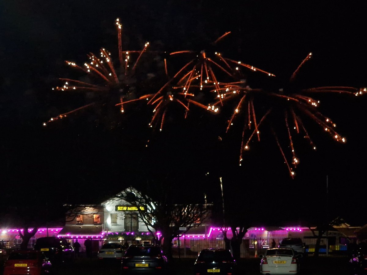 Absolutely beautiful night down South Shields for their fireworks tonight 🎆