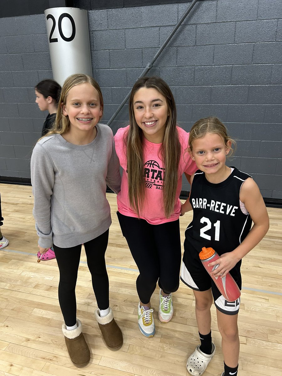 My girls met <a href="/EllaBobe02/">Ella Bobe</a> today.  They don't know her but what an awesome player...thanks for taking some time to say hello.  My little Lainey played her first EVER basketball game today!  🏀 season