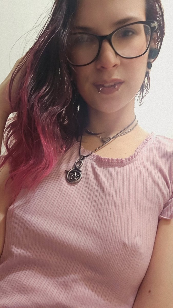 BoonnyMama's tweet photo. We are having a day, but that's okay!♡
Don't forget to go sub to my OF!💜🥰 more stuff is going up tomorrow!🖤
https://t.co/PzgnmHN70D
#OnlyFans #nsfw #nsfwcontent #lewd #nsfwtwt #sellingcontent https://t.co/eQ6VePz3Mg