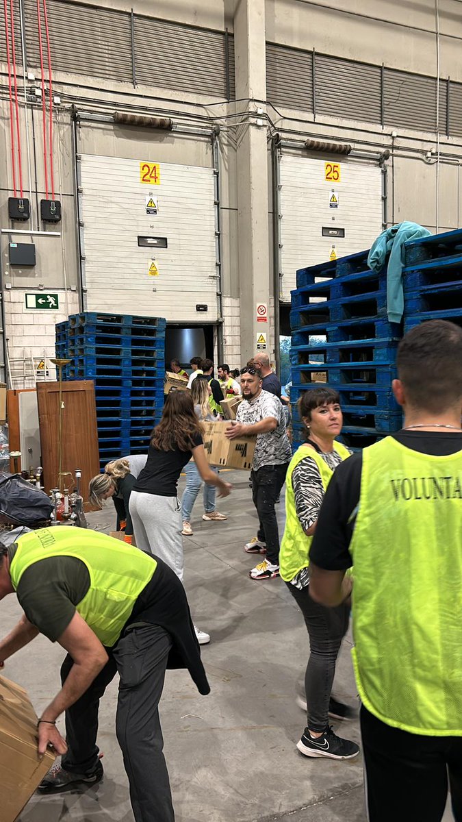 ¡GRACIAS A TODOS!
 
 ✨Una vez más, #Paracuellos de Jarama se ha volcado con los que más lo necesitan y hoy nuestro municipio ha estado con los afectados por la #DANA.