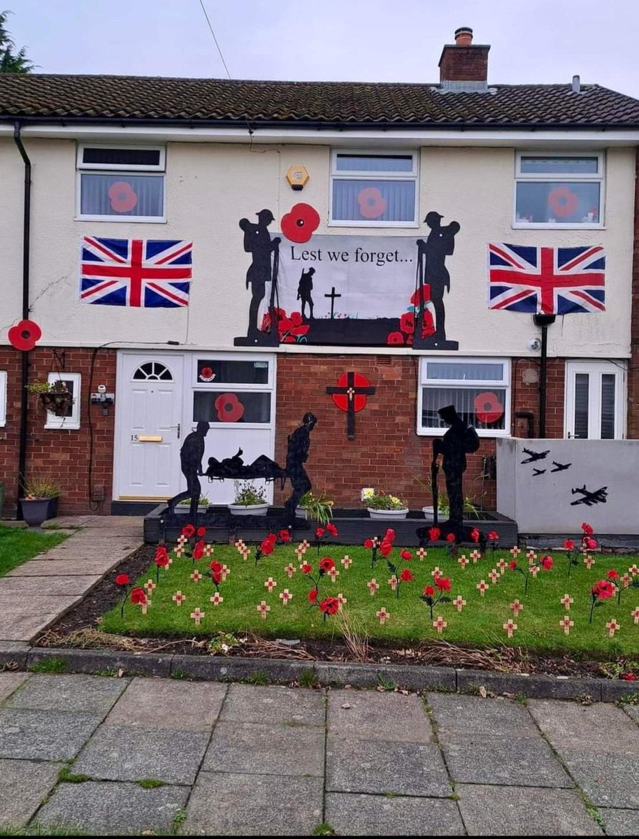 UK Updates tweet media