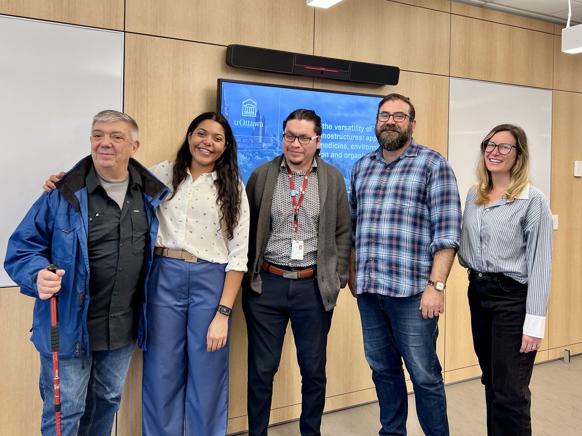 Congratulations to Daliane for the very successful defence of her PhD thesis.  Well done!