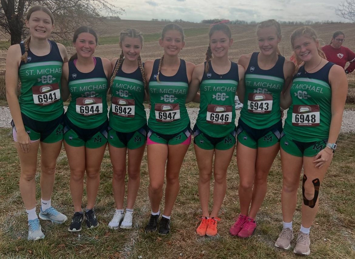 SMA had a successful day yesterday at Districts. Both teams qualified for State with the Boys team placing 4th and the Girl team taking 3rd.
Individual Qualifiers:
- Oliver (8th), Colton (13th), David (14th), Alec (18th). 
- Bella (3rd), Dakota (9th), Mary (10th), Avery (11th).