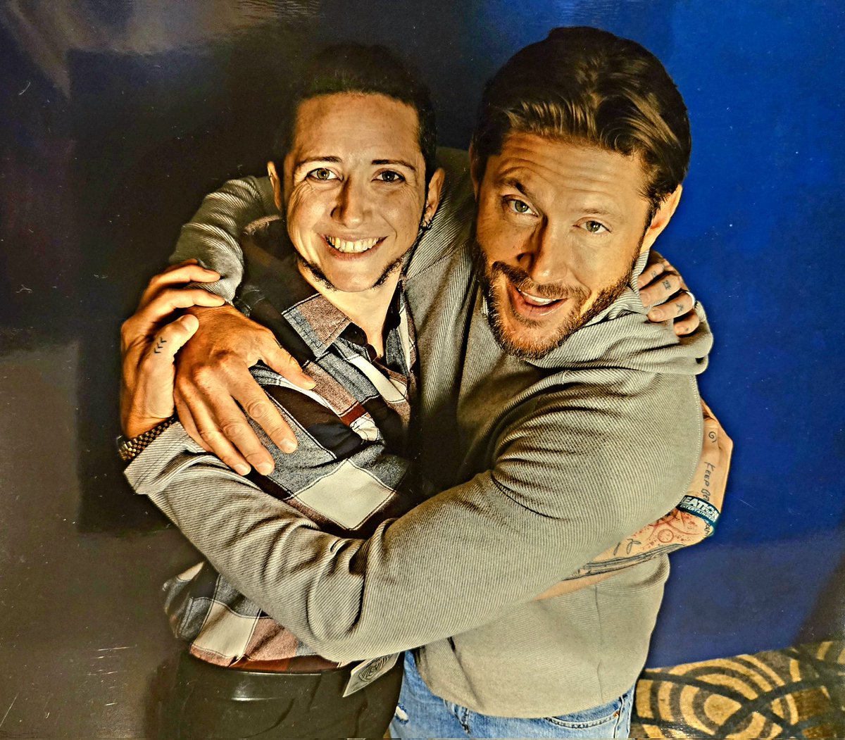 Dean_D_Monic's tweet photo. My Sunday ops with Jensen. This weekend marked 6 years of cosplays fun between us. I love the playful back and forth we share. Til you're 90 Jensen.
#SPNCHI #chicon #JensenAckles #spn https://t.co/BAnSsU2ucB