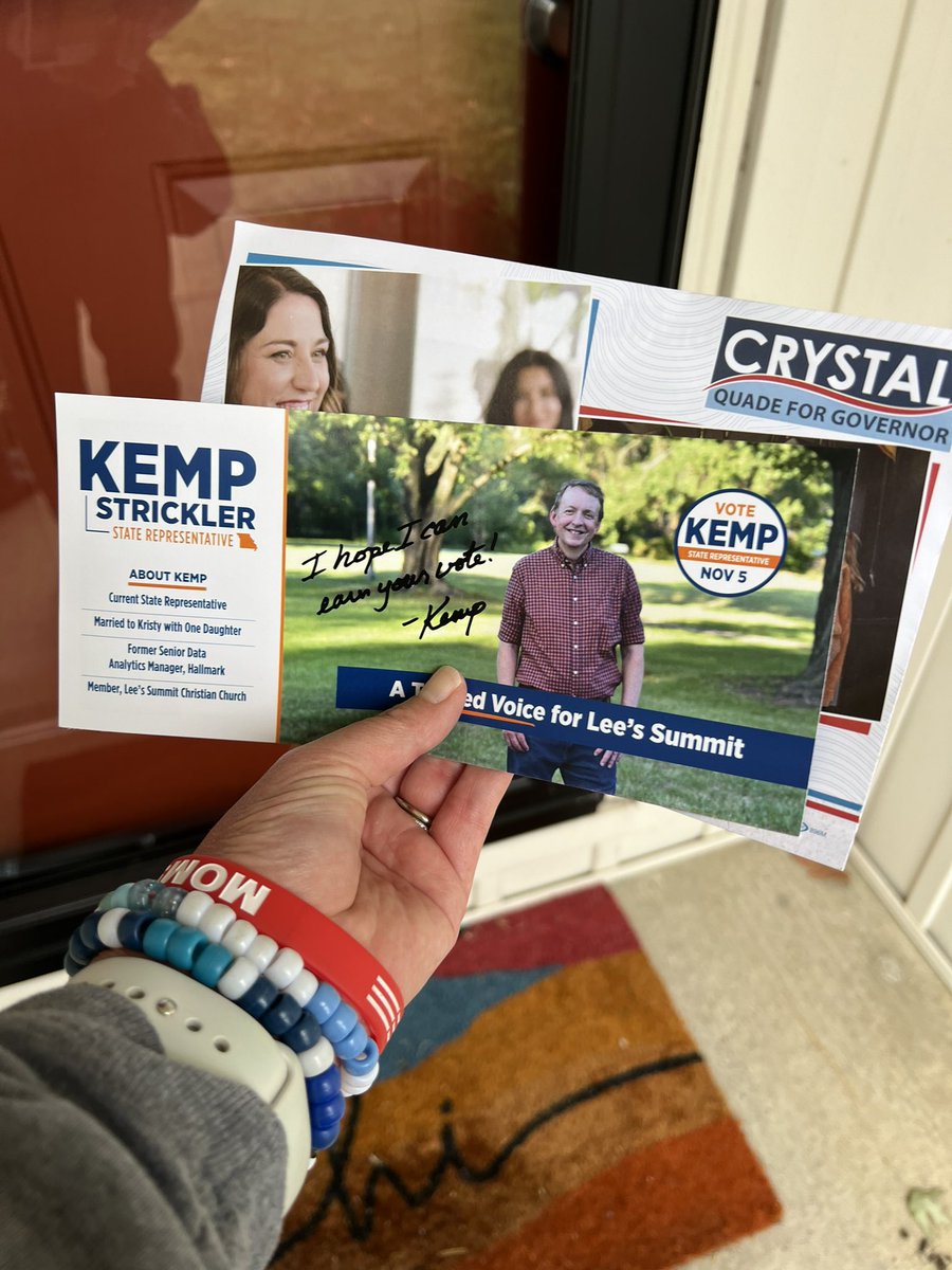 Patty4MO's tweet image. . #Pamily out on the doors for @kstric &amp;amp; #GOTV! Please be sure to make your plan to #Vote:
✅Review your sample ballot 
✅Bring your nonexpired ID to the polls
When we vote, we WIN! #VoteBlue #MOSen #MOLeg #MOGov #Patty4MO #TeamPatty