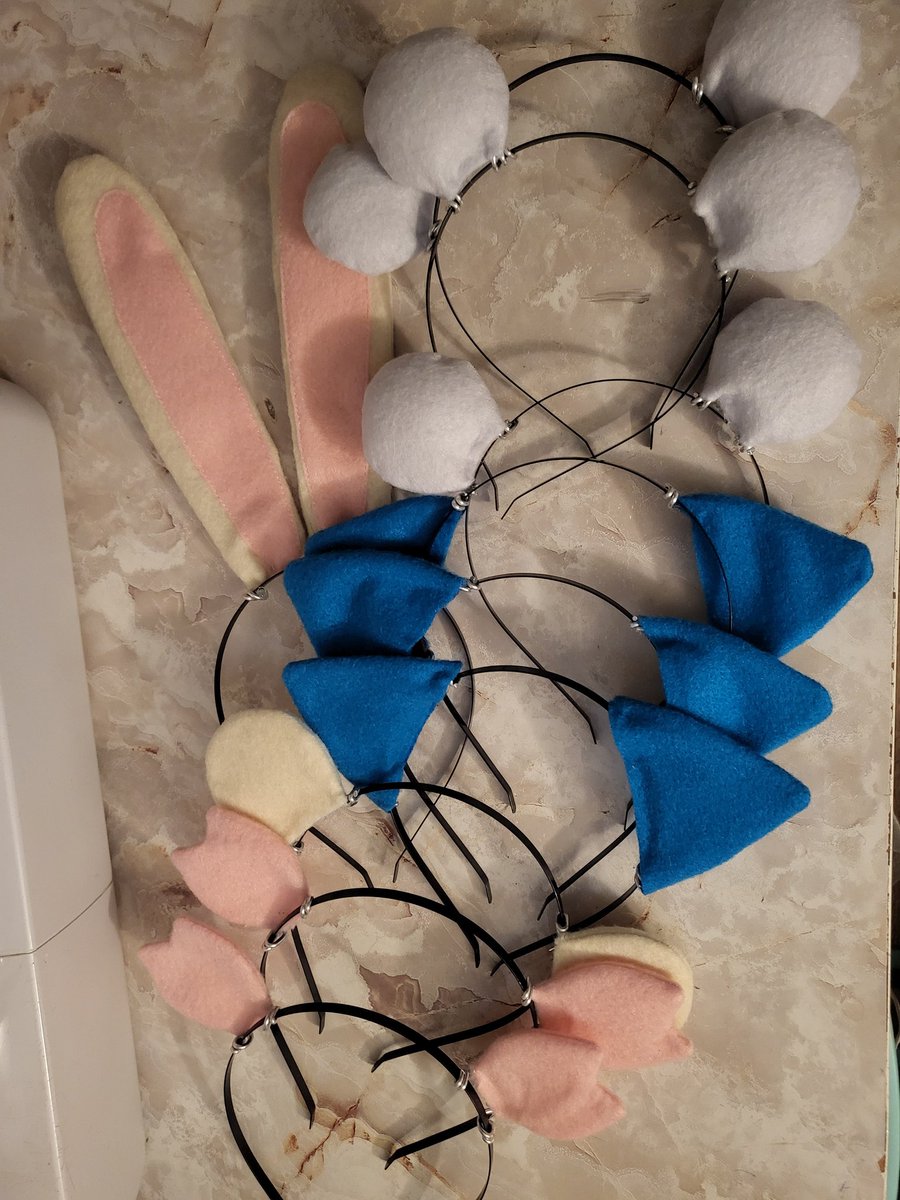 I made some ears today so my friends and I can celebrate some halloweekend behavior 🧍‍♂️