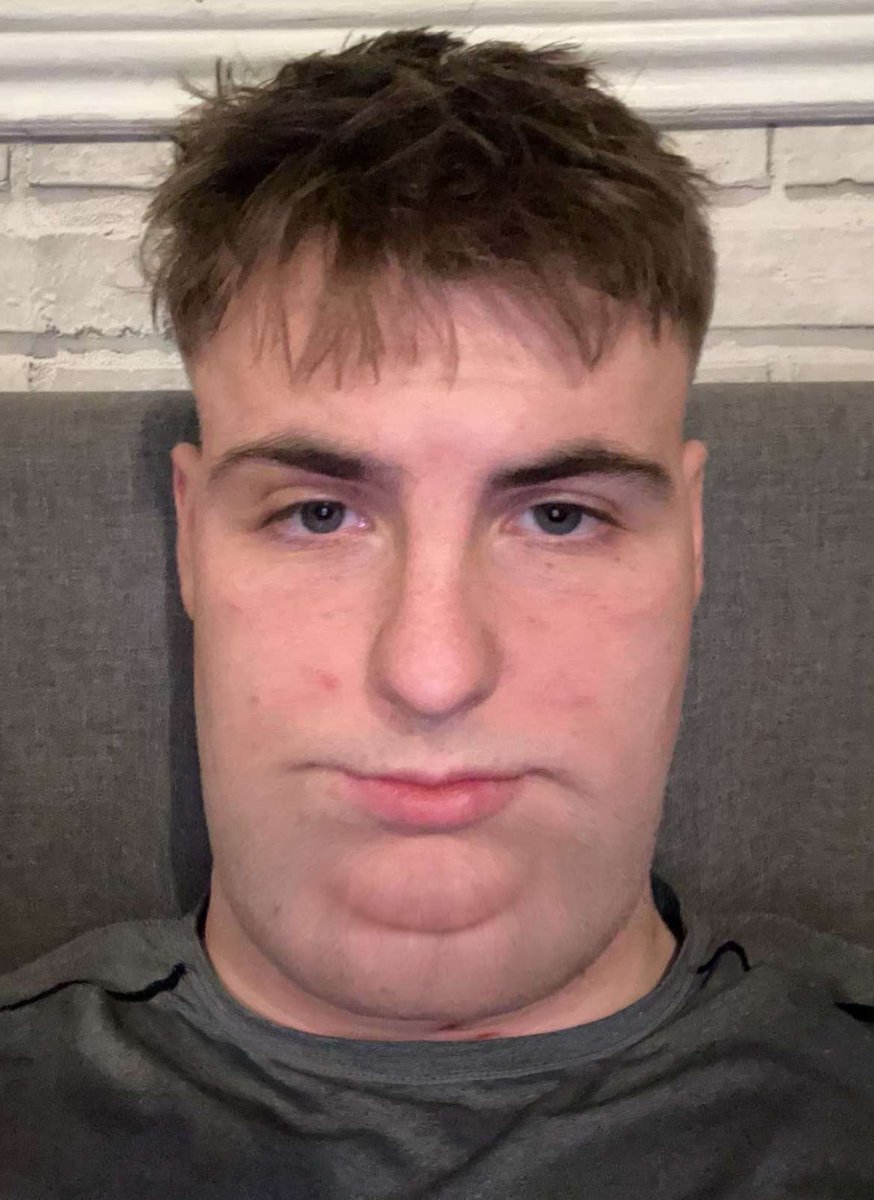 NoContextCastles tweet media