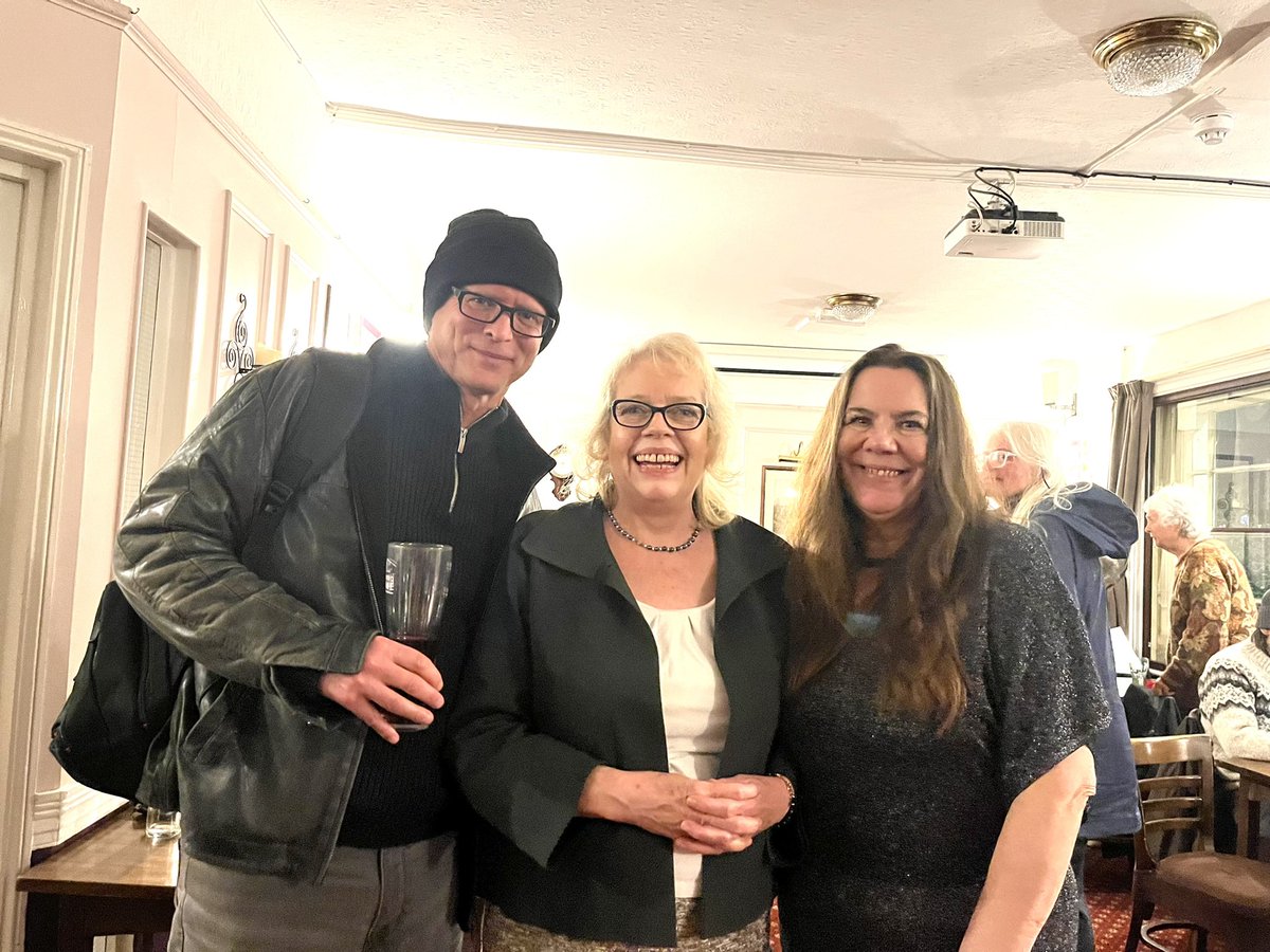 heather moulson tweet media