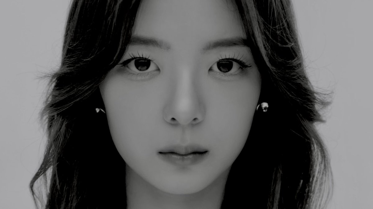 juawxie's tweet photo. ⠀⠀⠀⠀⠀⠀⠀⠀

⠀⠀⠀⠀⠀⠀ ִ֗𑄹itzyೲjulia᎗✨blog৯
⠀⠀⠀⠀⠀⠀call of my  name  in the
⠀⠀⠀⠀⠀⠀middle of the night, i'm
                    your imaginary friend
⠀⠀⠀⠀⠀⠀     — scroll✶down —
⠀⠀⠀⠀⠀⠀⠀⠀ https://t.co/Ad3iaMuJew
