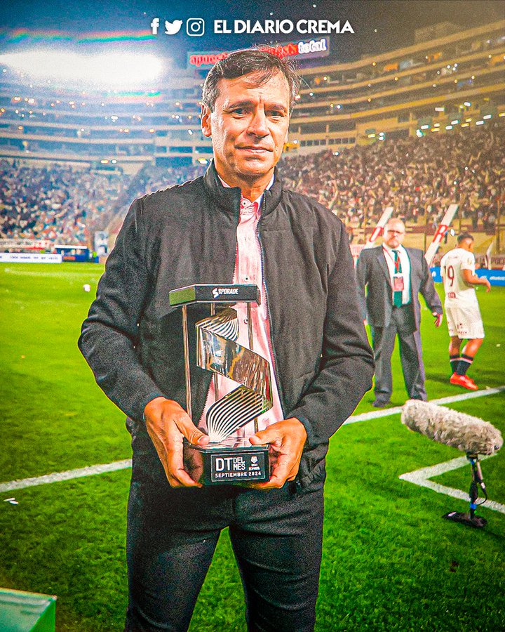 coimbra1990's tweet photo. Acá en 🇪🇨 hizo magia con pobres planteles el 2019 y 2020 y salió CAMPEÓN.
Con un presupuesto limitado se metió el 2021 entre los 4 más grandes de América.
Se comió el mentado invicto de 27 años en Taza Blanca ! 
Hoy es CAMPEÓN EN PERÚ.
A la gente buena le va bien! @FabianBustosDT https://t.co/okgQ5Mxuvm