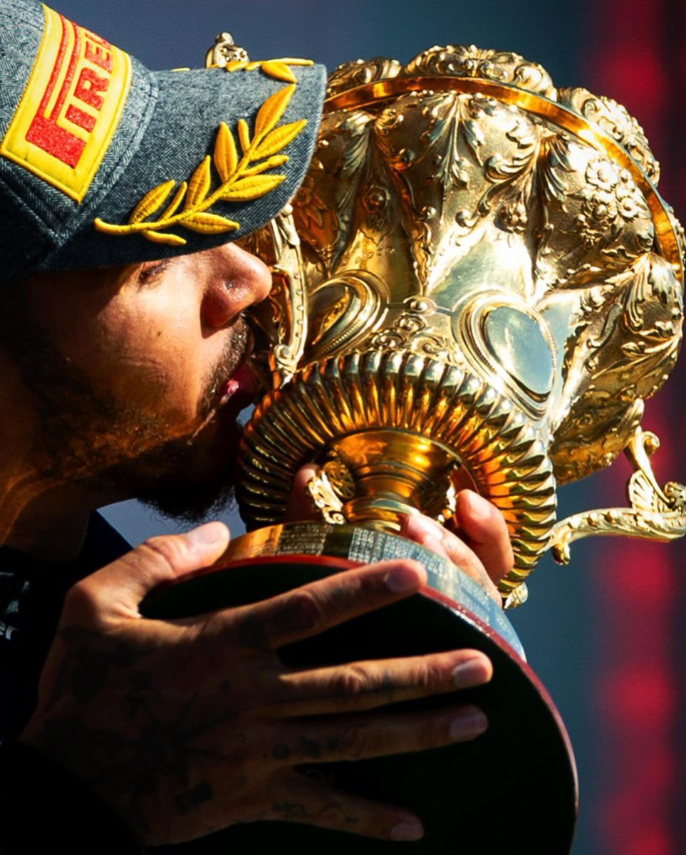 I choose to stay in these two moments for remainder of the 2024 F1 season.