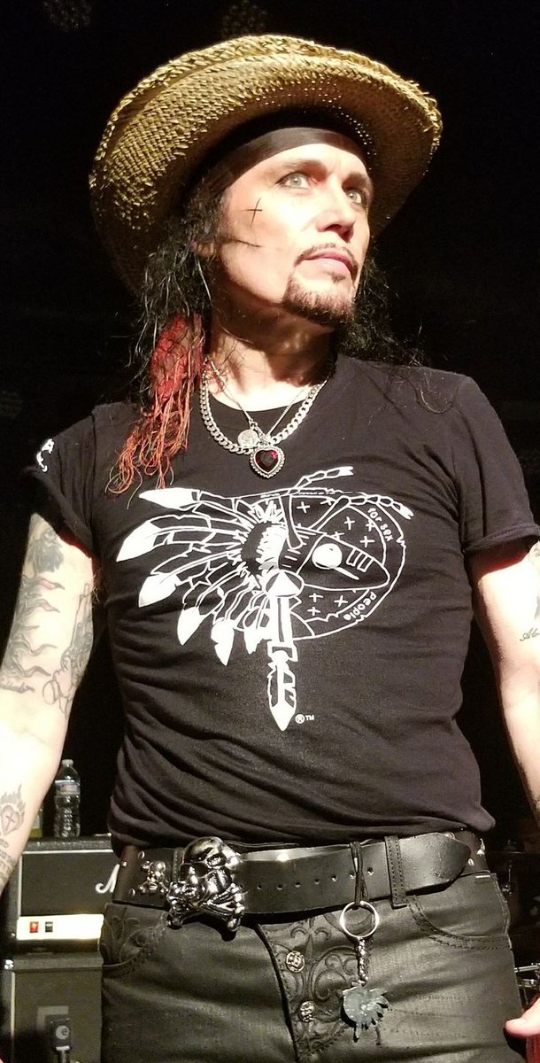 paulknight14's tweet photo. Happy birthday #StuartGoddard 70 today #AdamAnt #AdamAndTheAnts https://t.co/AvZDMv9Baz