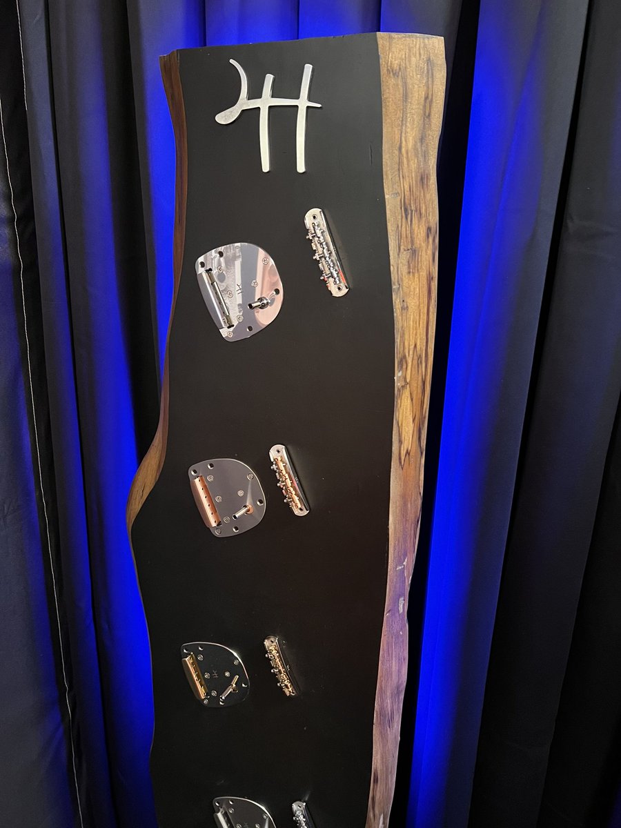 tonylaulesse's tweet photo. Halon parts from Greece 🇬🇷🇬🇷 at Guitar summit in Mannheim , Germany 🇩🇪 https://t.co/muTz0EYXUF
