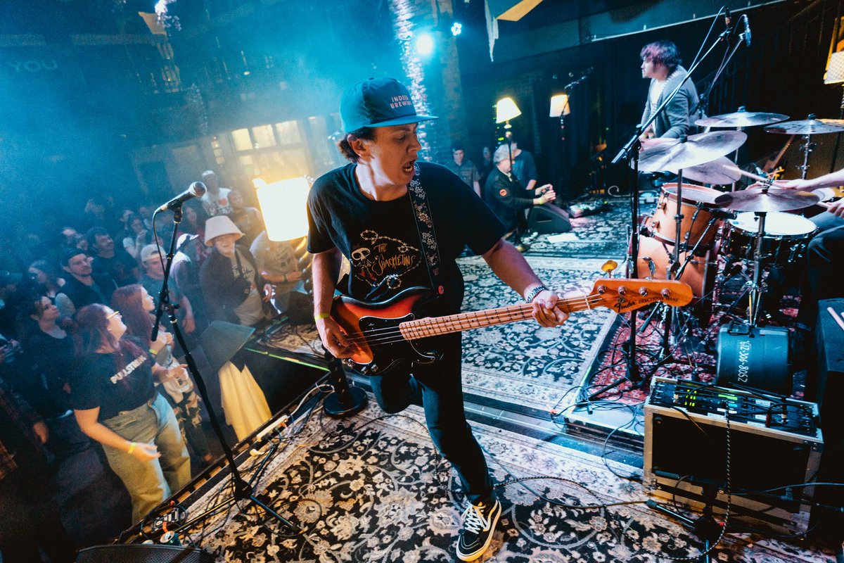 Pullstring (Official Band) 🧵🎶🎸 tweet media