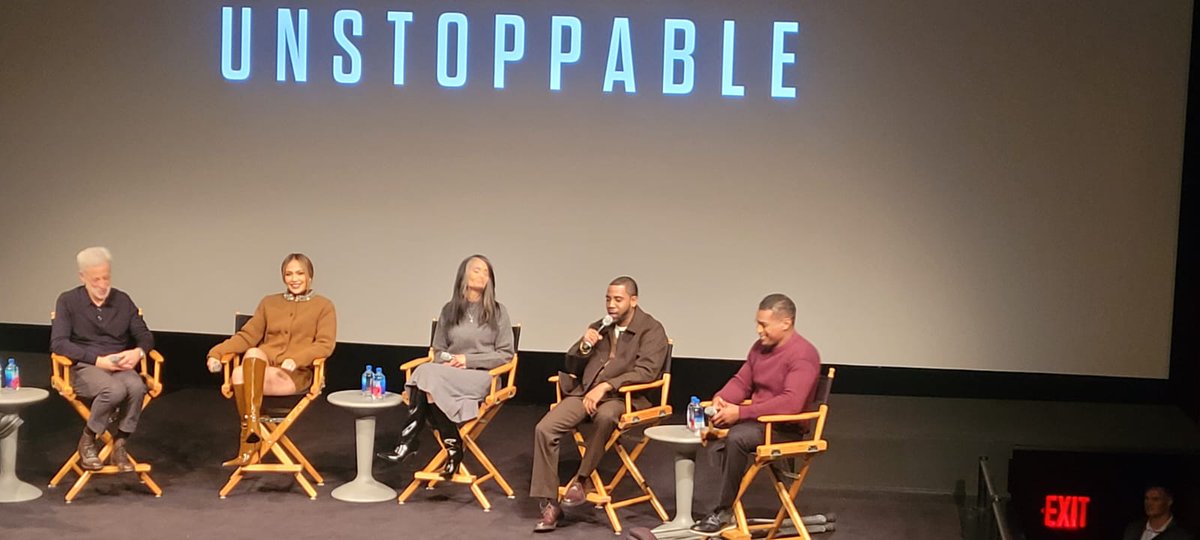 realjulianroman's tweet photo. #JenniferLopez #JharrelJerome #JudyRobles #AnthonyRobles &amp; director #WilliamGoldenberg at the @svatheatre for a special screening of the incredible #Unstoppable 👍🏾👍🏾 @AmazonMGMStudio https://t.co/XEcf5N6TKL