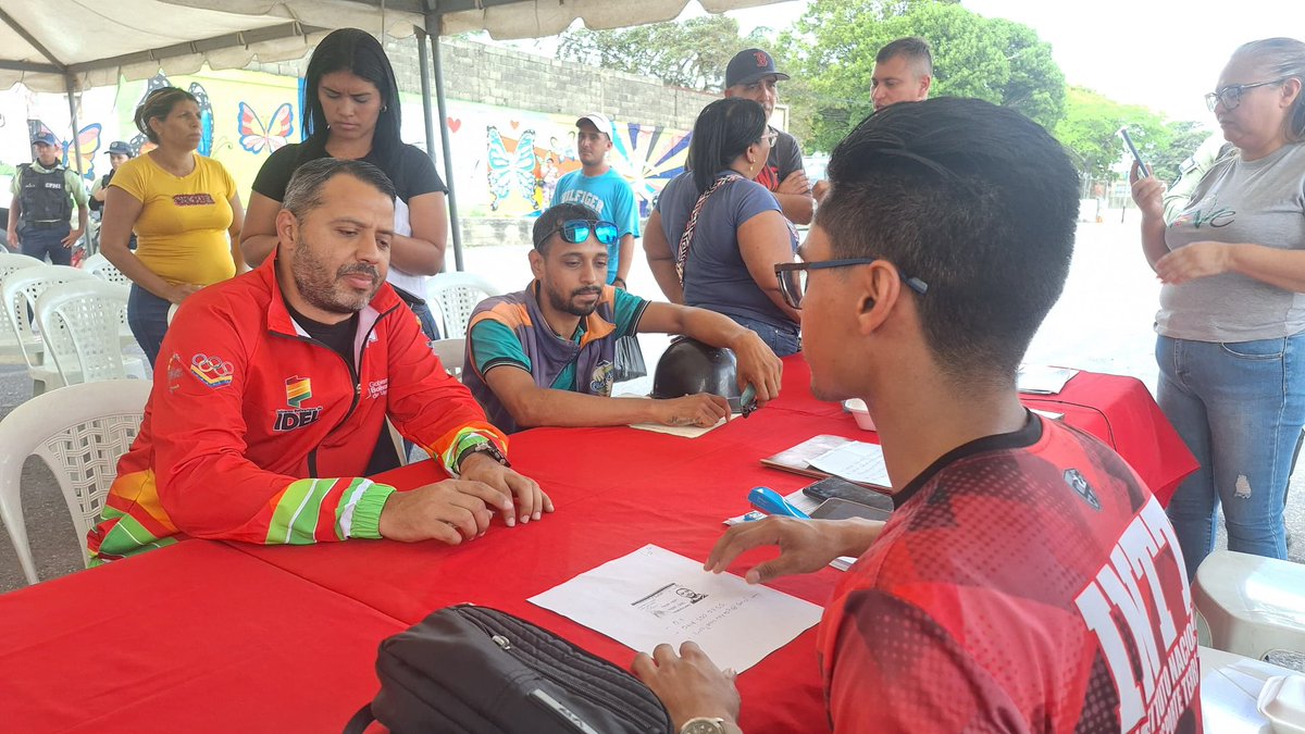 Hemos iniciado con un conjunto de jornadas integrales que estaremos realizando de la siguiente manera: todos los jueves, estaremos en una comunidad de nuestro Municipio #Iribarren. Los días viernes estaremos desplegados en el paseo el papagayo-centro histórico de la ciudad y los