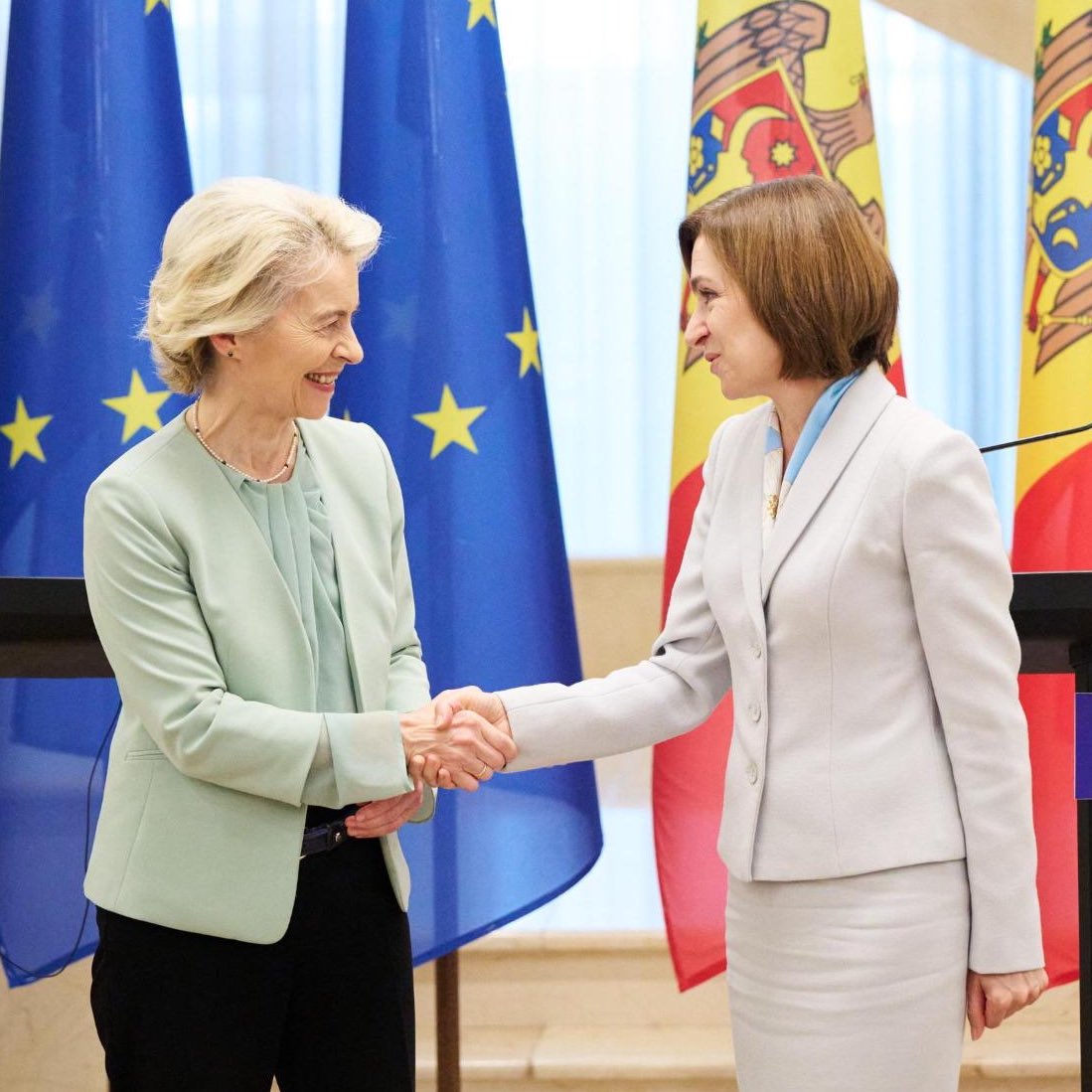Ursula von der Leyen (@vonderleyen) on Twitter photo Congratulations, dear <a href="/sandumaiamd/">Maia Sandu</a>, on your victory tonight.
It takes a rare kind of strength to overcome the challenges you’ve faced in this election.
I’m glad to continue working with you towards a European future for Moldova and its people. Congratulations, dear <a href="/sandumaiamd/">Maia Sandu</a>, on your victory tonight.
It takes a rare kind of strength to overcome the challenges you’ve faced in this election.
I’m glad to continue working with you towards a European future for Moldova and its people.