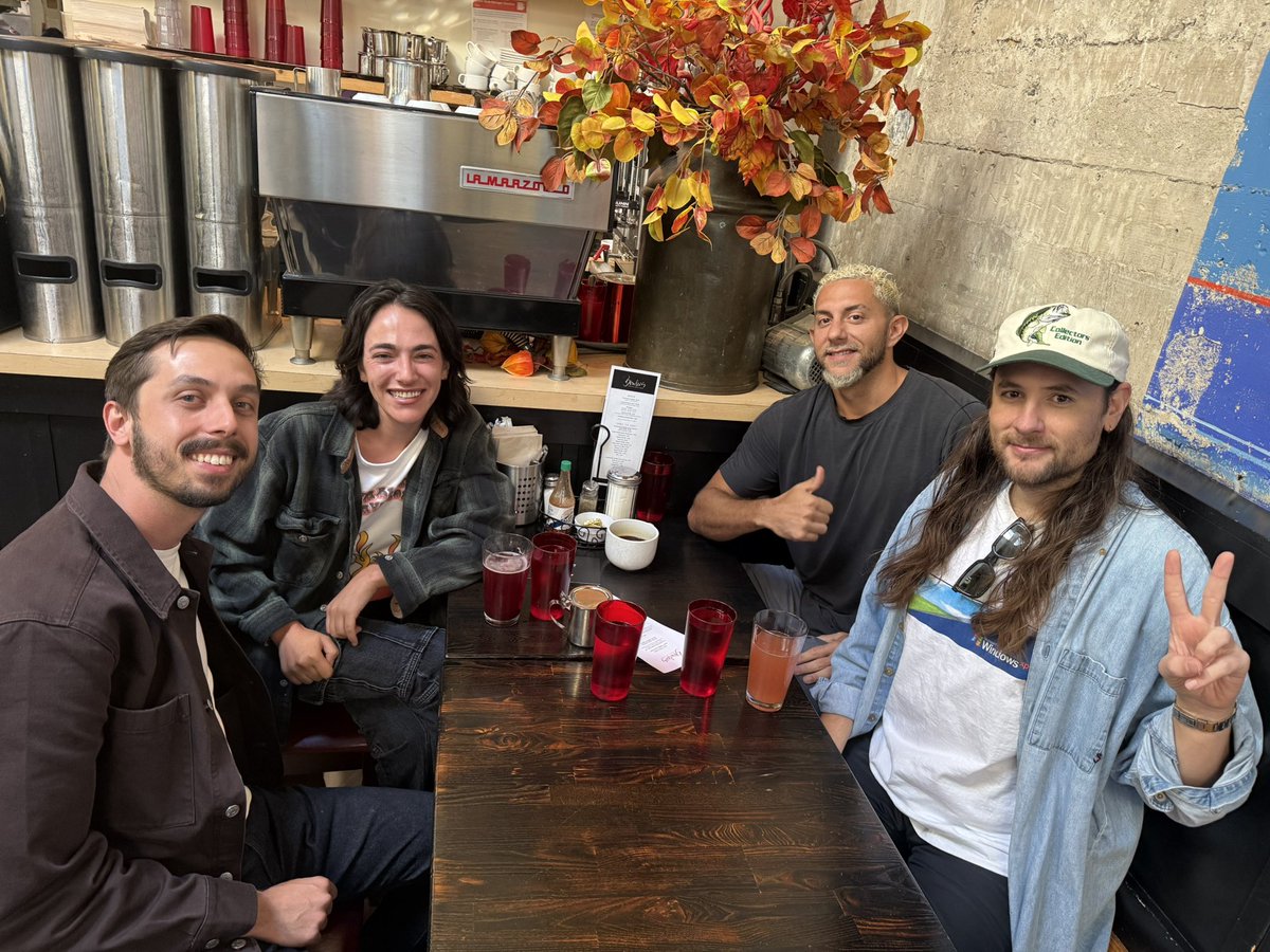 DanHennessy's tweet image. Deep bench of social yappers:
- @marshallmixing
- @zacglov3r
- @samnovick
Who hit sends on the tweet?