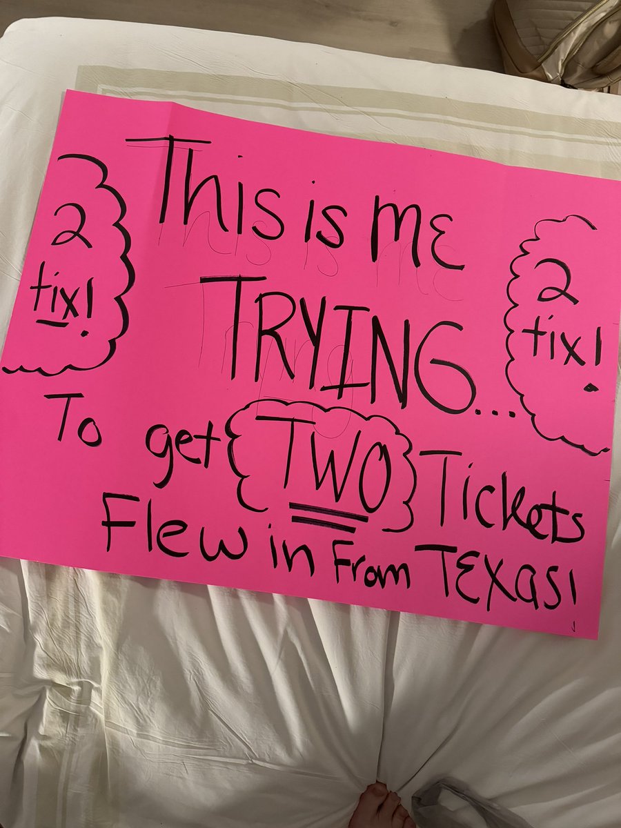 Emily Cisek tweet media