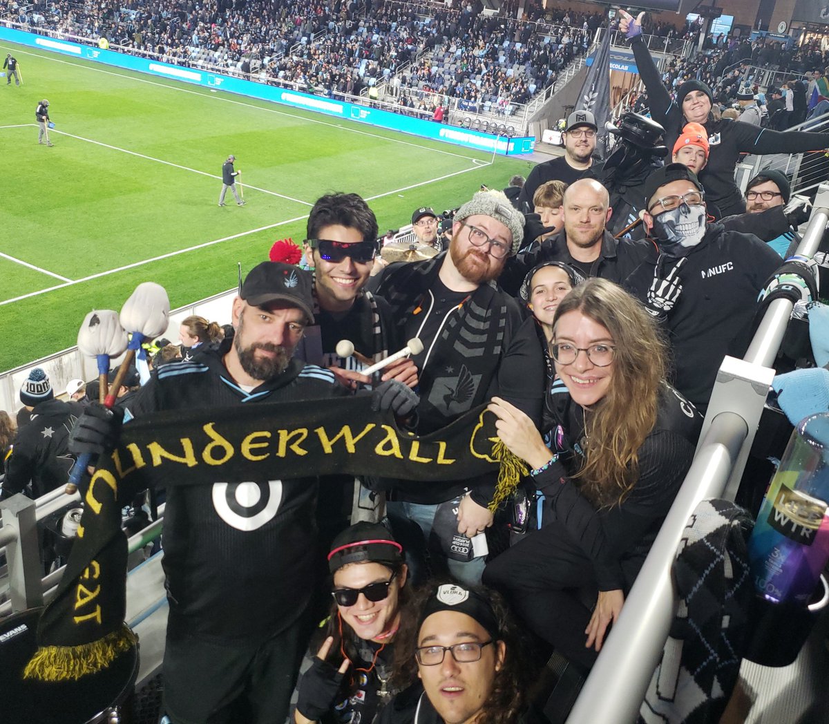 THUNDERWALL tweet media