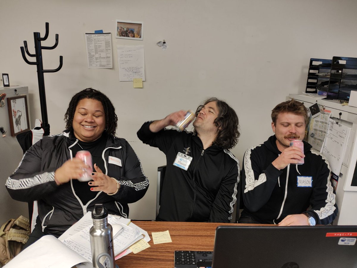 MorningPplMason's tweet photo. @solomonmissouri Two of my coworkers dressed up as me on Thursday.  Pretty heartwarming! https://t.co/yReyHZjuKy