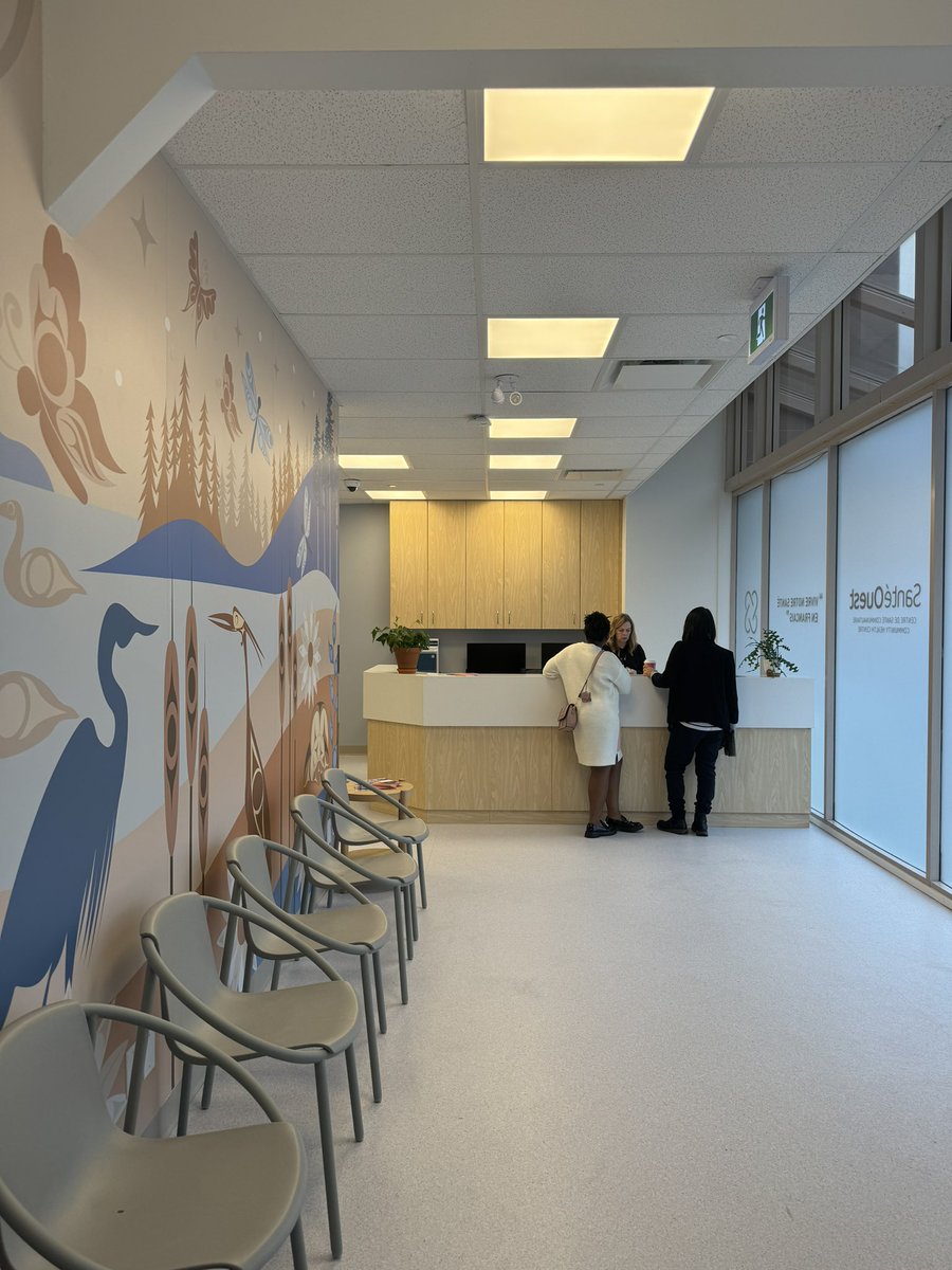 NourEnayeh's tweet photo. Hier, nous avons eu la chance de célébrer un moment historique et porteur d'espoir pour notre communauté francophone en C.B. L'ouverture de @SanteOuestCB , le premier centre de santé francophone en C.-B. marque l'aboutissement d’un an de travail intensif! @resosante https://t.co/owPEaiPkpr