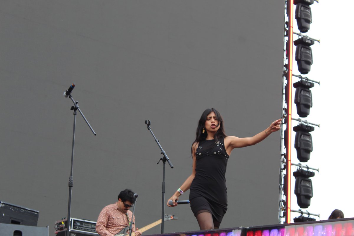 diario24horas's tweet photo. @Leo_vega #MEXCLA | Luisa Almaguer interpretó temas de su reciente material #Weyes, tuvo de invitada a La Bruja de Texcoco, quien da vida a Solange en ' El Secreto del Río'.
https://t.co/10jpzQfmPF
📷: @SaraiCruzS https://t.co/r4MMEZKuOI