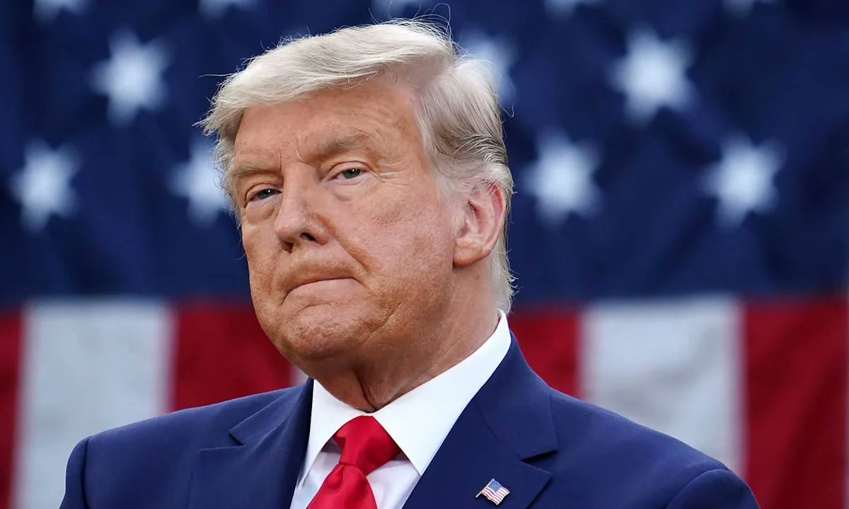 BrasilPost13's tweet photo. Donald Trump ao ser perguntado sobre Bolsonaro em comício: 

"O que está prestes a ser preso no Brasil, nunca ouvi falar, não tenho envolvimento com corruptos" ... 👇 https://t.co/P9GOm9vzgo