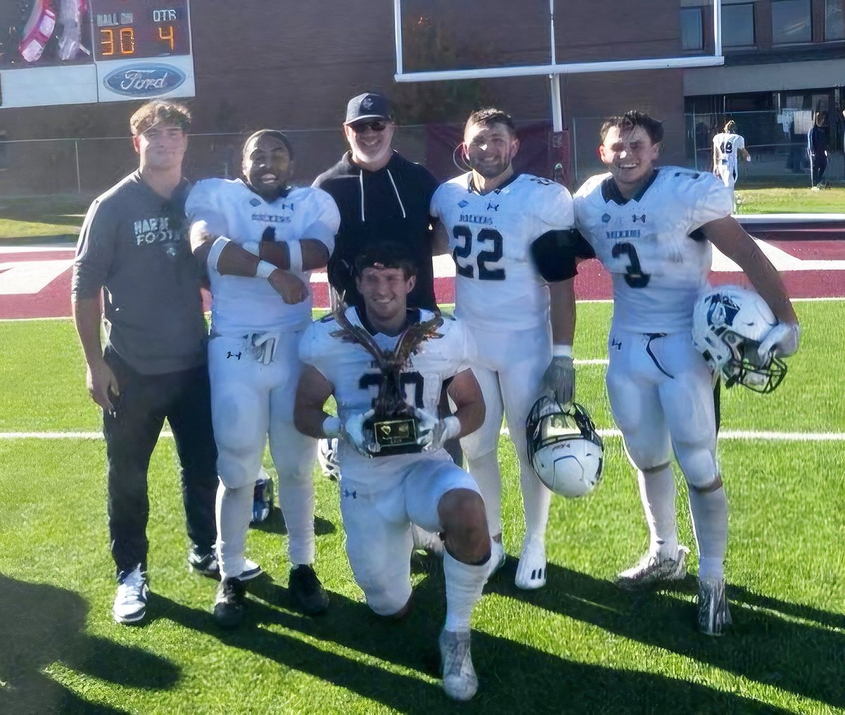 The RB Crew had a great showing Saturday and brought home the EagleRock 🏆!

They gained 194 yards on the ground with 3 TD's, in a 24-17 win!

But, they couldn't have done it without the BIGS upfront getting things taken care of. 😤

Do your 1/11th, great job men!