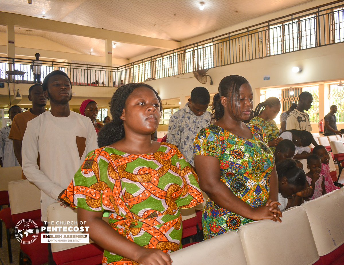 ea_smcop's tweet photo. Special COMMUNION SERVICE for Special people.

Climaxing our communion week "THE MESSIANIC ENCOUNTER" with the theme The Blood and the Spirit with our District pastor @victorasanteayim https://t.co/phBlQH7vZS