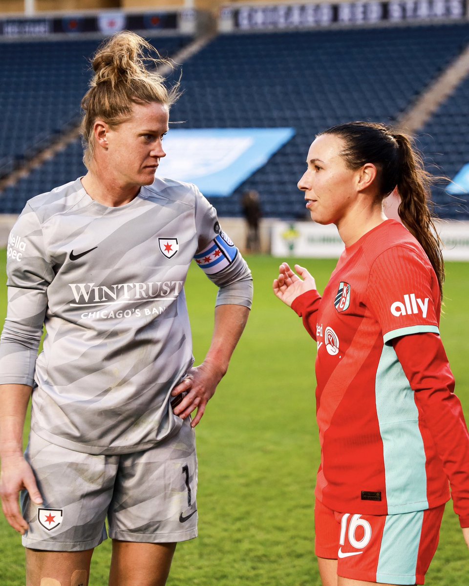 thekccurrent's tweet photo. This reunion for @vdibernardo10 🥹

@chicagoredstars | #KCBABY https://t.co/nX4rpKiZU4