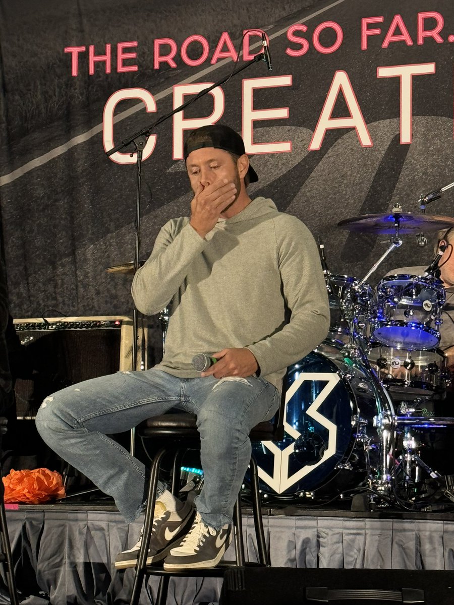 dugindeep96's tweet image. J2 panel 

#spncon #chicon