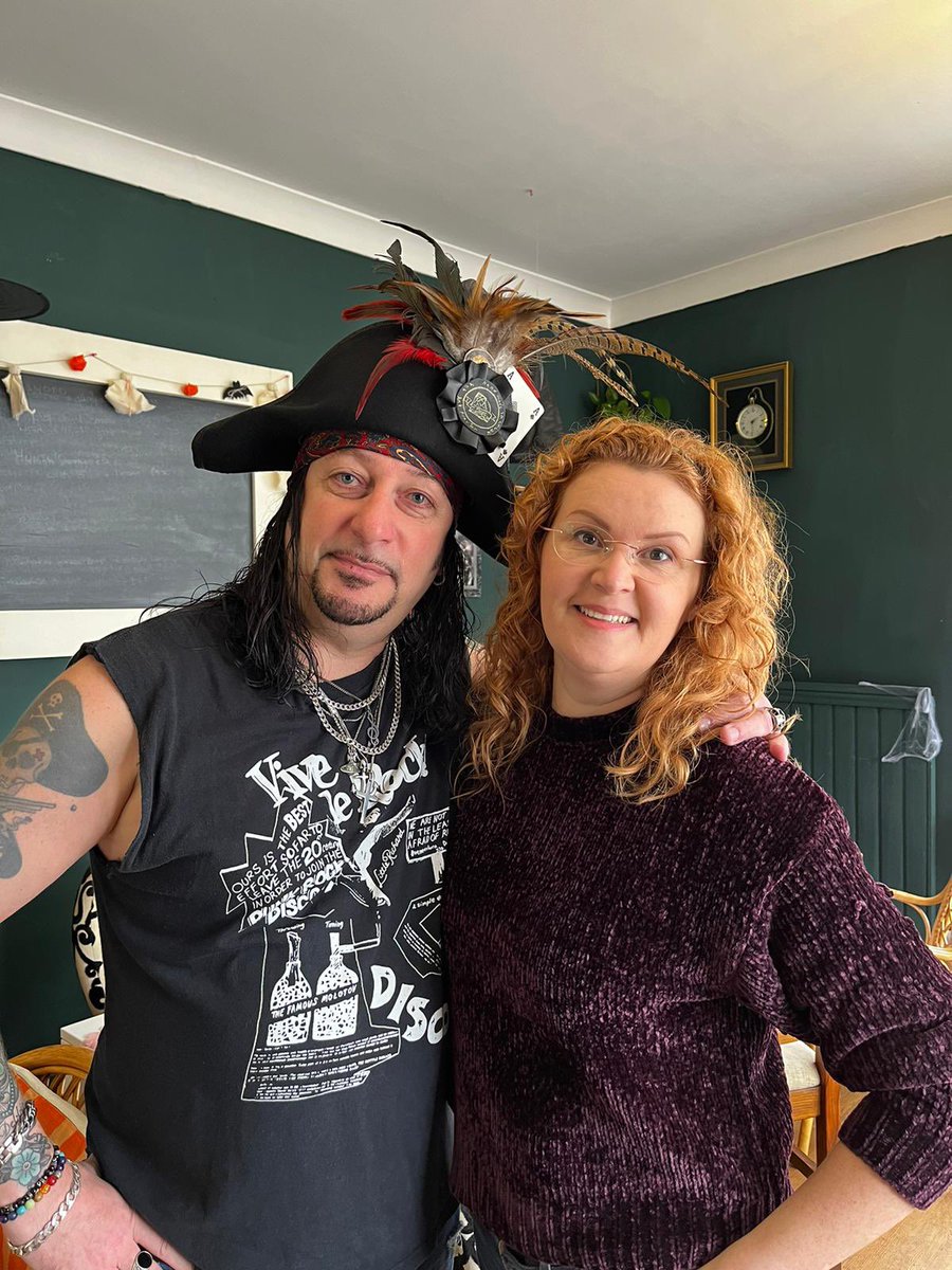 Beheaded Creations tweet media