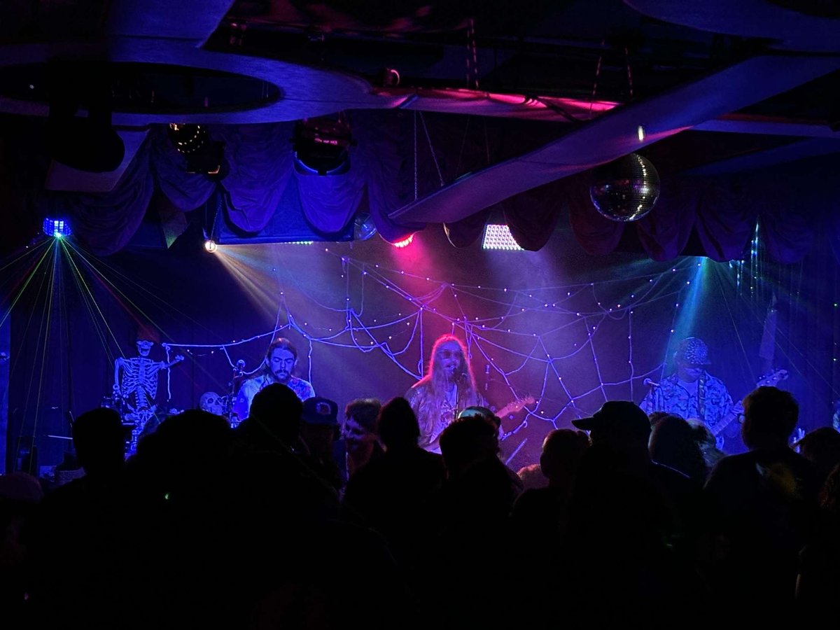 bluegyptianband's tweet photo. San Francisco went off!!! Thanks Boom Boom Room🔥5/5 successful shows✅ #blüegyptian #progjam #jamband #indiegroove #livemusic #sanfrancisco #sfmusicscene #boomboomroom #cake #beck #thefilmore #sanfranciscomusic #sanfranciscoca #bayarea #bayareamusicscene #sanfranciscocalifornia https://t.co/9DG3JOZg9G
