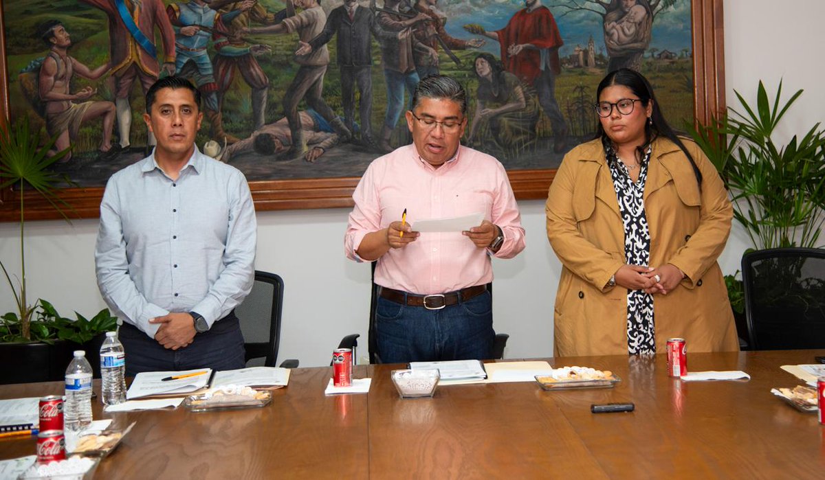 #Local | Toma protesta coordinadora de derechos humanos en el municipio de Soledad

El Cabildo aprobó por unanimidad el nombramiento de Alma Valeria Pérez Galarza.

Lee la información completa en el siguiente enlace 👇🏽

vcsanluis.mx/2024/toma-prot…