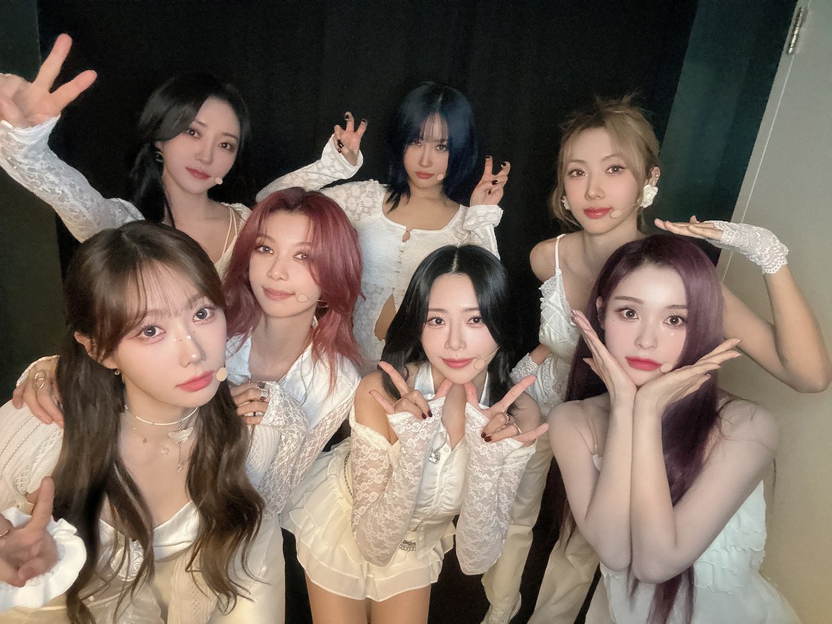 kbsworld_enter's tweet photo. 드림캐쳐, 북미투어 개최…뉴욕서 성공적 포문
뉴욕 콘서트 성료 “좋은 추억 많이 만들고 싶다”
무대 내공 200% 발휘한 뉴욕 콘서트 ‘시선 강탈 퍼포먼스 릴레이’
드림캐쳐, 뉴욕⟶애틀랜타로 이어가는 북미투어 ‘10개 도시 팬심 정조준’

[사진제공 = 드림캐쳐컴퍼니]

#드림캐쳐 #DREAMCATCHER https://t.co/QqLgUA36Kz