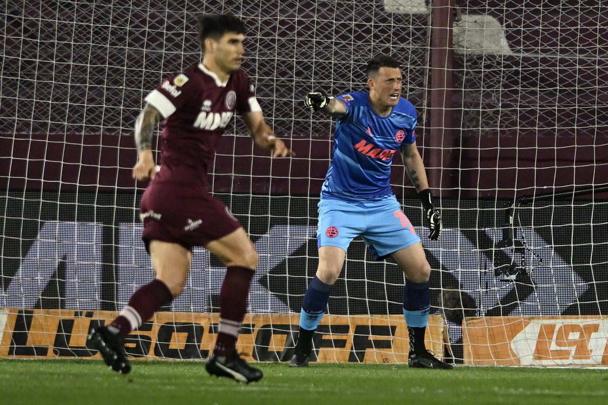 clublanus's tweet photo. #JuegaLanús 🇱🇻 https://t.co/9ZO6evxyFp