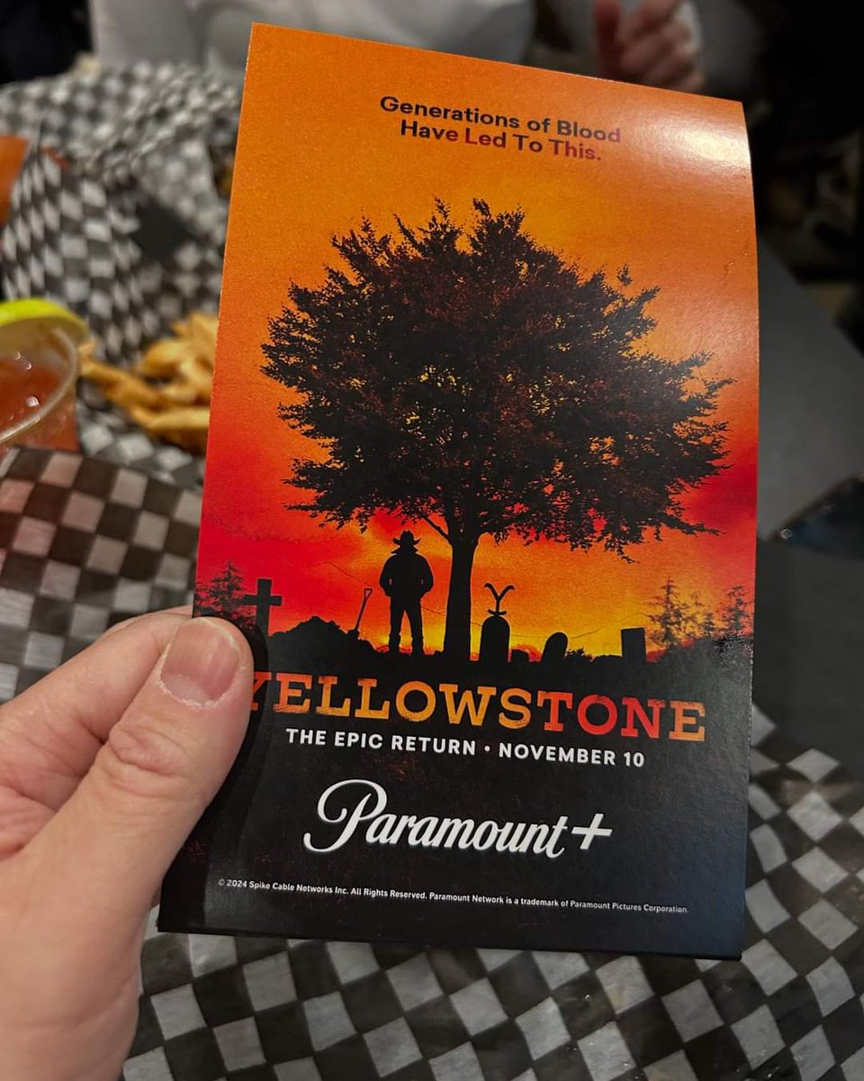 MoVernie's tweet image. Be sure to check out the #SideLaunchBullPenSaloon, with a Yellowstone Food Menu featuring various burgers, fries, wings &amp;amp; how about some Caesars sitting at #DuttonRanch?

A great way to celebrate the epic return of #Yellowstone on @ParamountPlusCA on November 10.

#BrandPartner