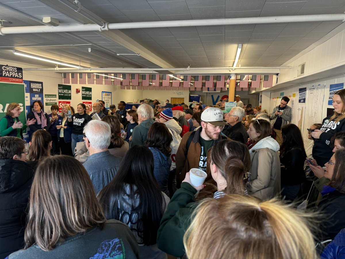 Jim O’Connell for NH (@2jimoconnell) on Twitter photo There was a huge crowd in Manchester today with <a href="/JoyceCraigNH/">Joyce Craig</a> and <a href="/ewarren/">Elizabeth Warren</a> kicking off the canvass. The crowd spilled out onto the street! Everyone is excited to get the vote out this weekend! #NHPolitics There was a huge crowd in Manchester today with <a href="/JoyceCraigNH/">Joyce Craig</a> and <a href="/ewarren/">Elizabeth Warren</a> kicking off the canvass. The crowd spilled out onto the street! Everyone is excited to get the vote out this weekend! #NHPolitics