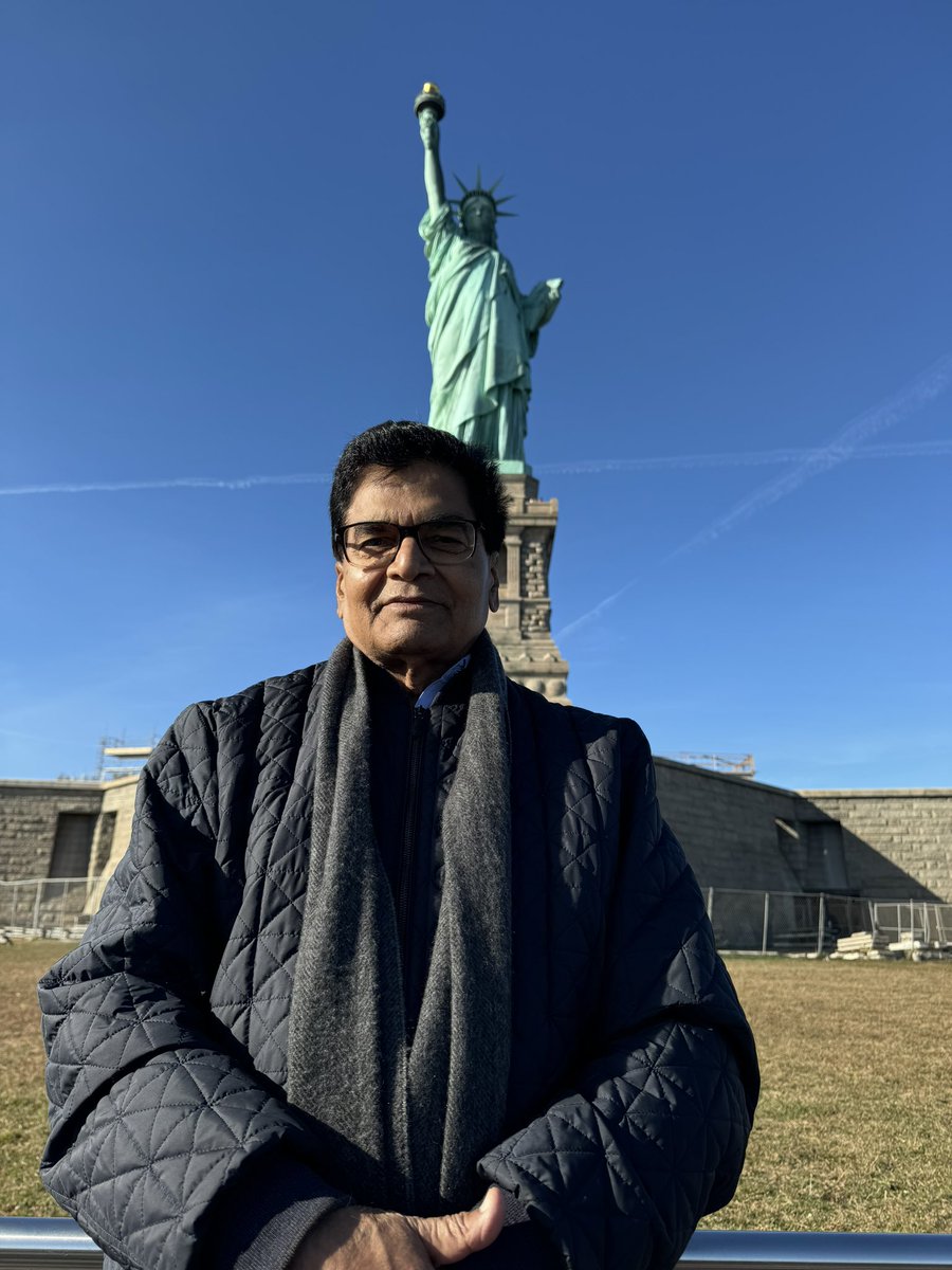 proframgopalya1's tweet image. आज रविवार को न्यू यार्क  में स्टेचू ऑफ़ लिबर्टी पर!
