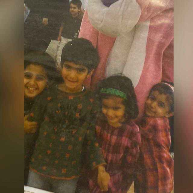 بالامس صغار اخاف عليهم من نسمة الهوا 
الآآن هم مصدر قوتي وسندي بالحياة 

هذي الصوره عام 2008
❤️❤️❤️❤️