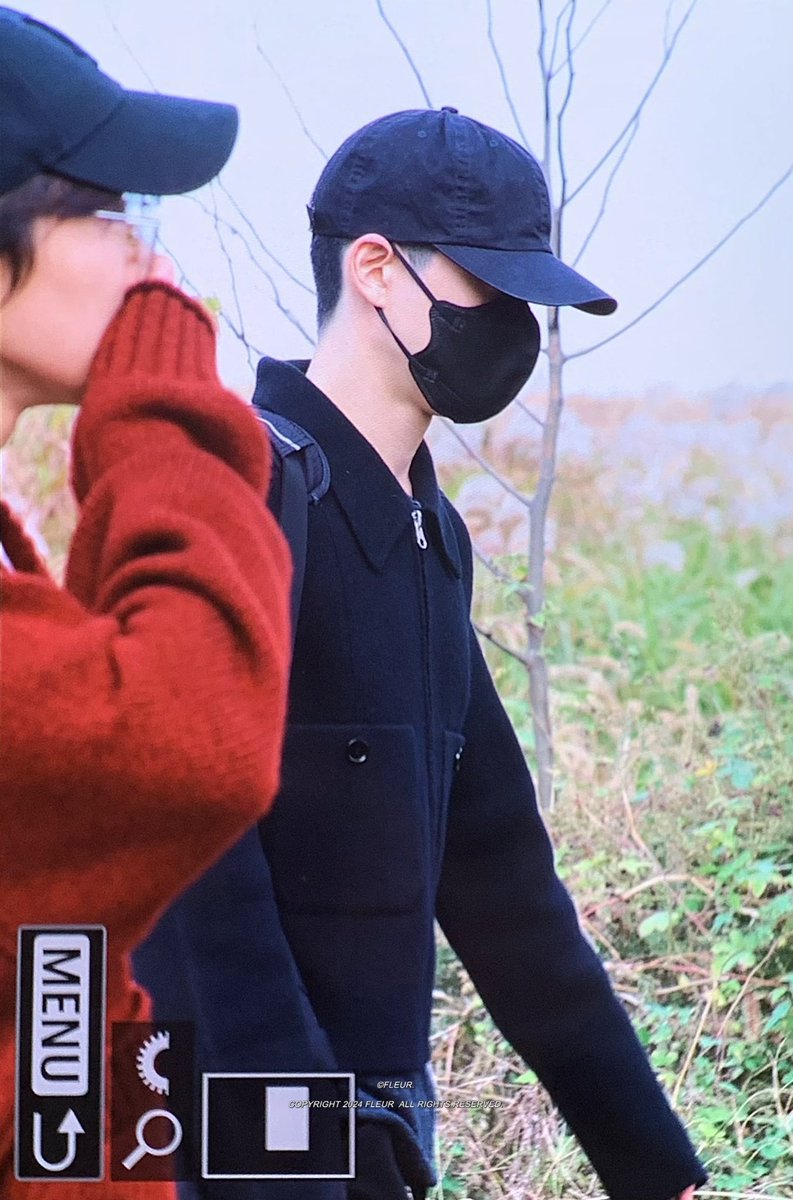 Val 🧀 tweet media