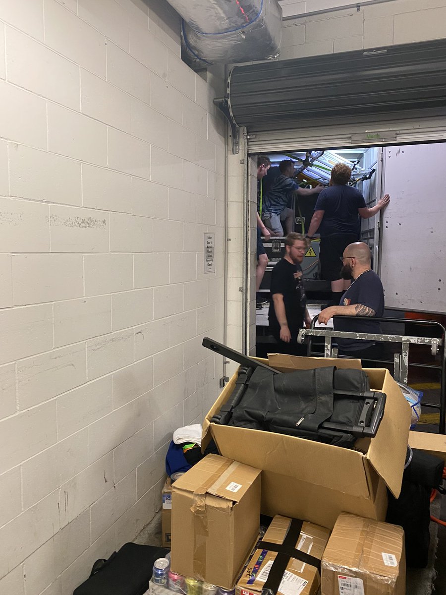 FurDUBTS's tweet image. Behind the scenes at Tails of Terror—almost all packed up! 🎉 Huge thanks to everyone who came and made this year unforgettable.
Safe travels, and we can't wait to see you next time! 🦊🐾
#TailsOfTerror3