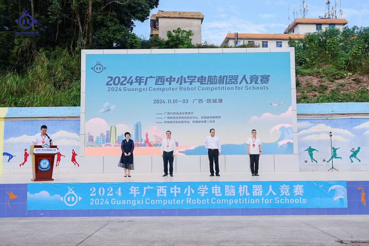 zmrobot's tweet photo. Great experience for children
β-ZMROBO super AI in Guangxi!
#education #coding #ZMROBO #robotics #WiseKit #AI #deeplearning #k12education #k12schools #pythonprogramming #STEM #build #play #create #kids #solutions #student #competition #robotics #training #children #WRC #super https://t.co/cK4q8EB7v8